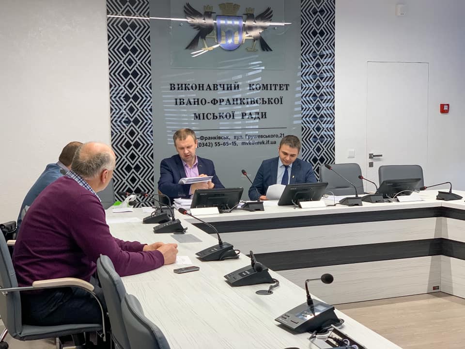 Стало відомо, хто вивозитиме сміття у селах, які приєднались до Івано-Франківської територіальної громади
