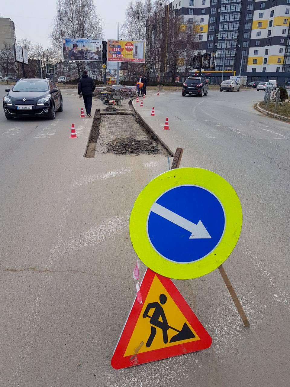 У Франківську взялися реконструювати кільце на Мазепи - змінять рух, влаштують острівці безпеки