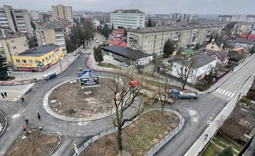 В Івано-Франківську відновили рух на перехресті вулиць Довга — Берегова — Північний бульвар
